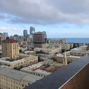 https://bolsaya-i-uutnaya-quartira-v-centre-baku.aboutbakuhotels.com